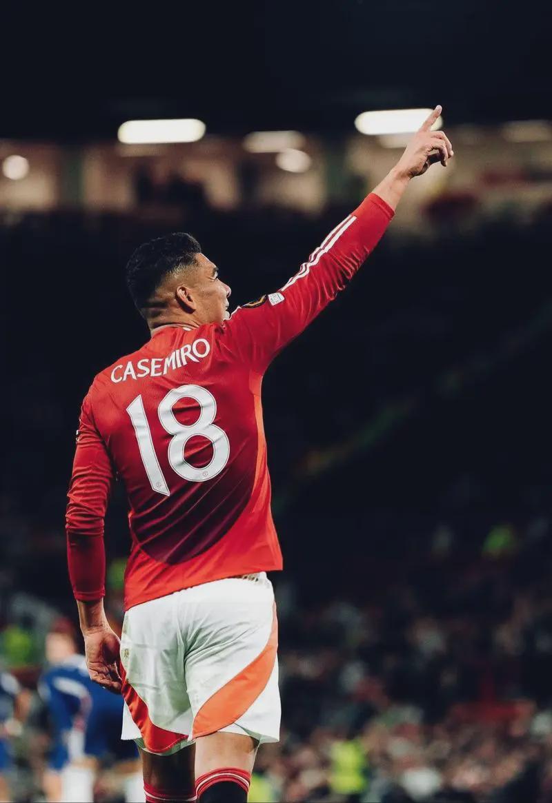 足球赛事-从第7到第3，只用了9轮！那个被骂最差的曼联，怎么就活了？