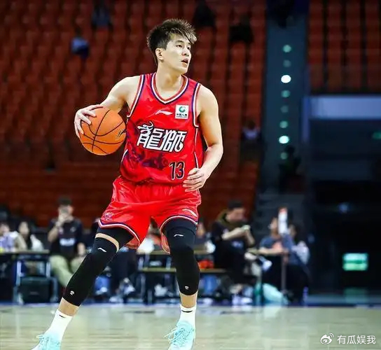 亚冠联赛-前往北京，郭艾伦深夜发声，官宣决定，广州批准，周琦祝福|广东男篮|中国男篮|球迷|手术|比赛_新浪体育_新浪新闻